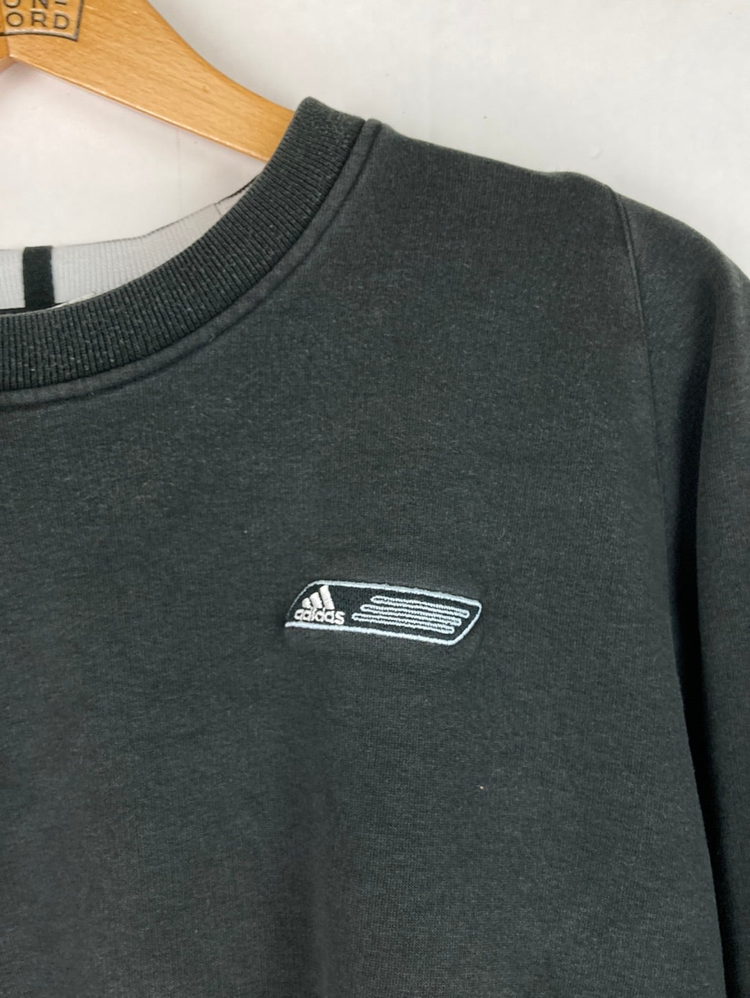 Adidas Sweater (M)