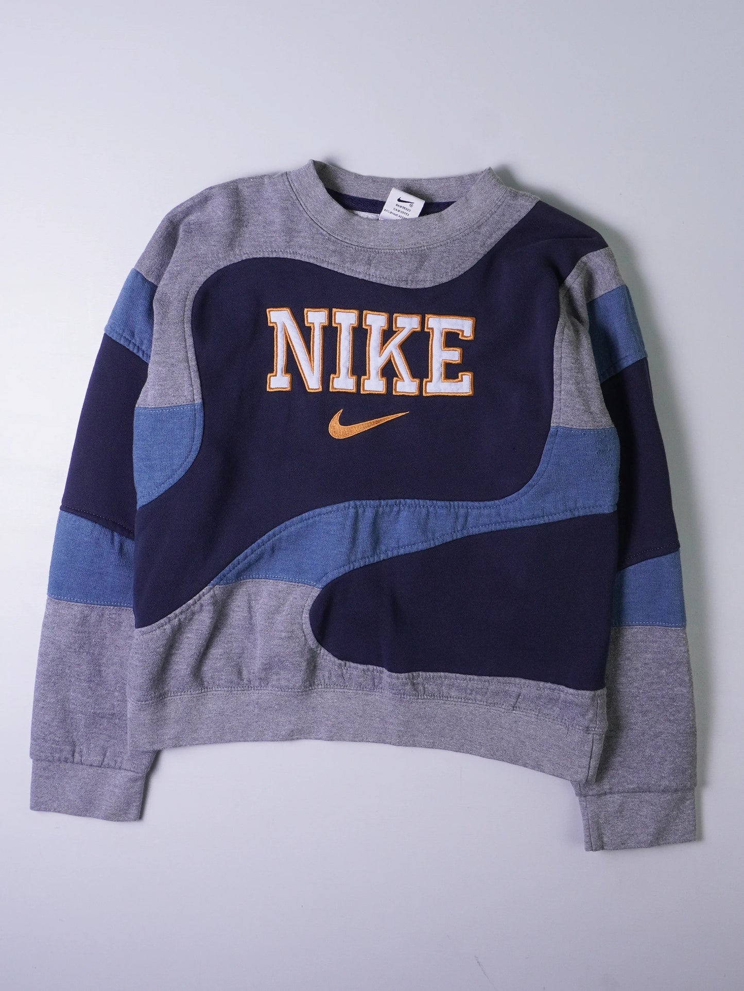 Nike Sweatshirt (XS)