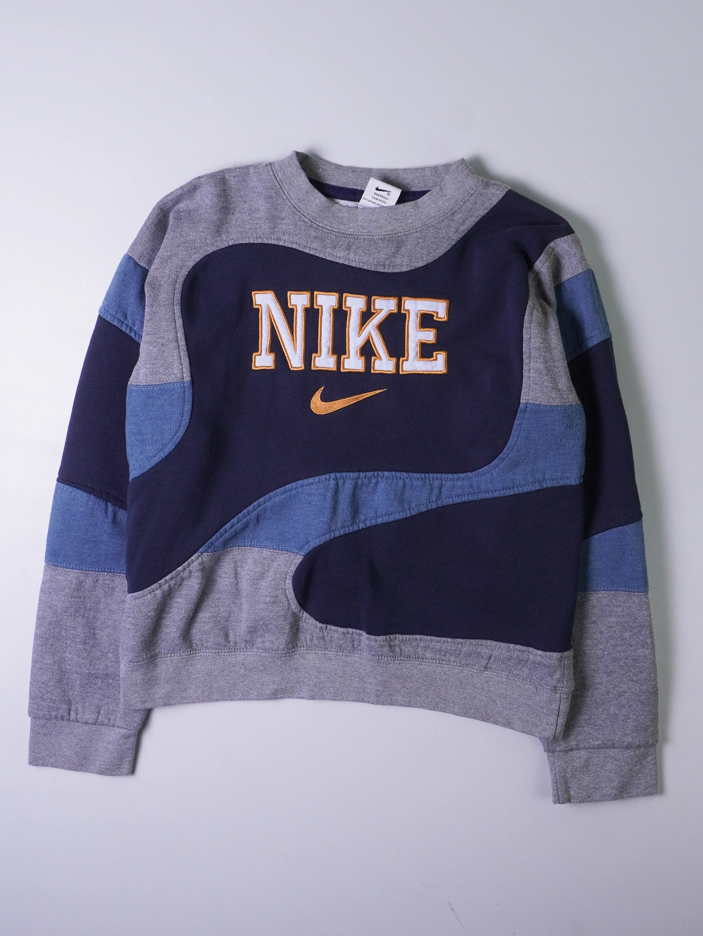 Nike Sweatshirt (XS)