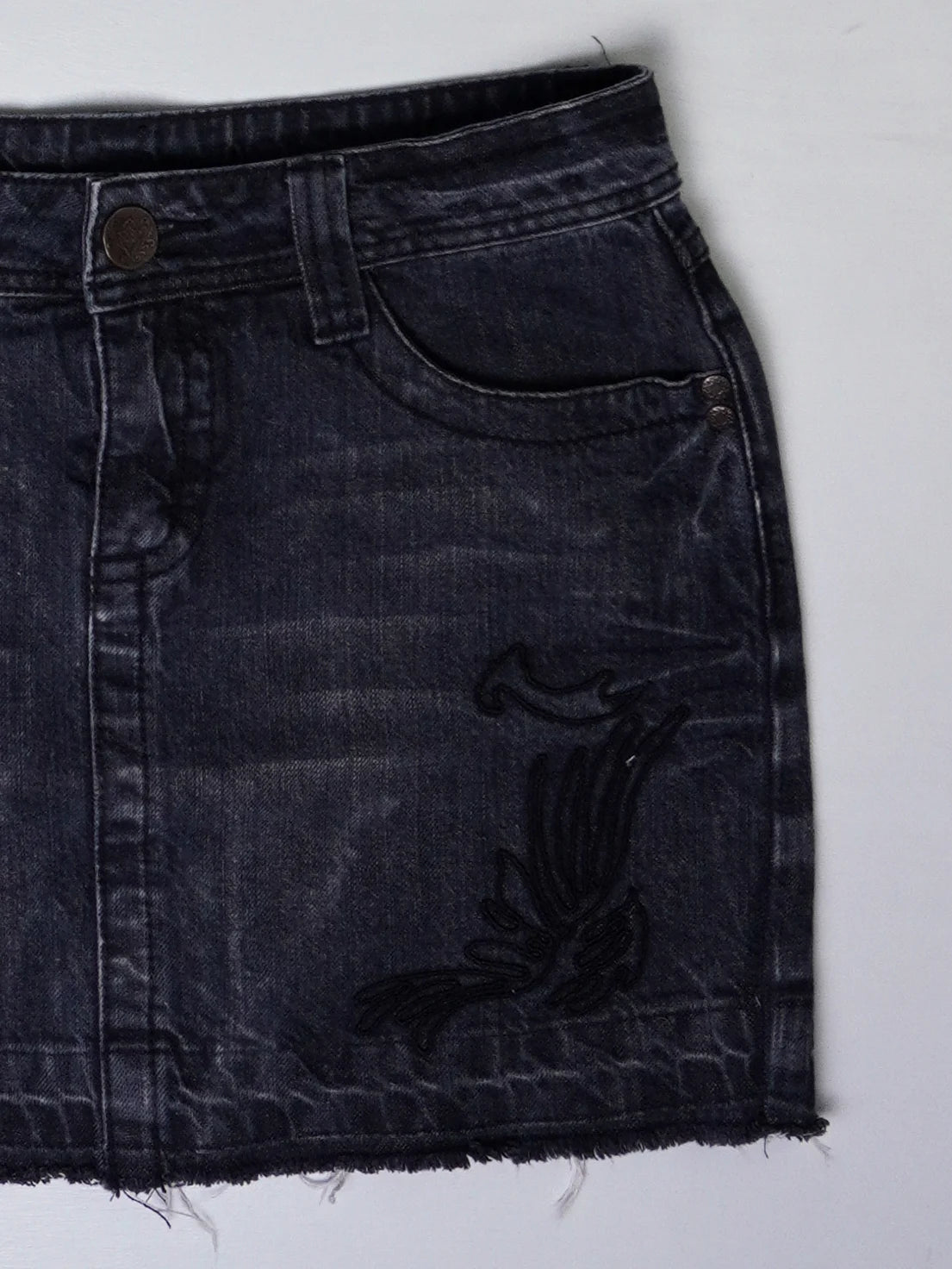 Y2K 38 Mini Rock (M)