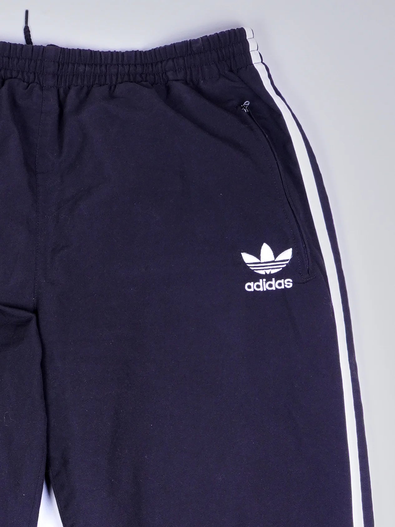 Adidas (L)