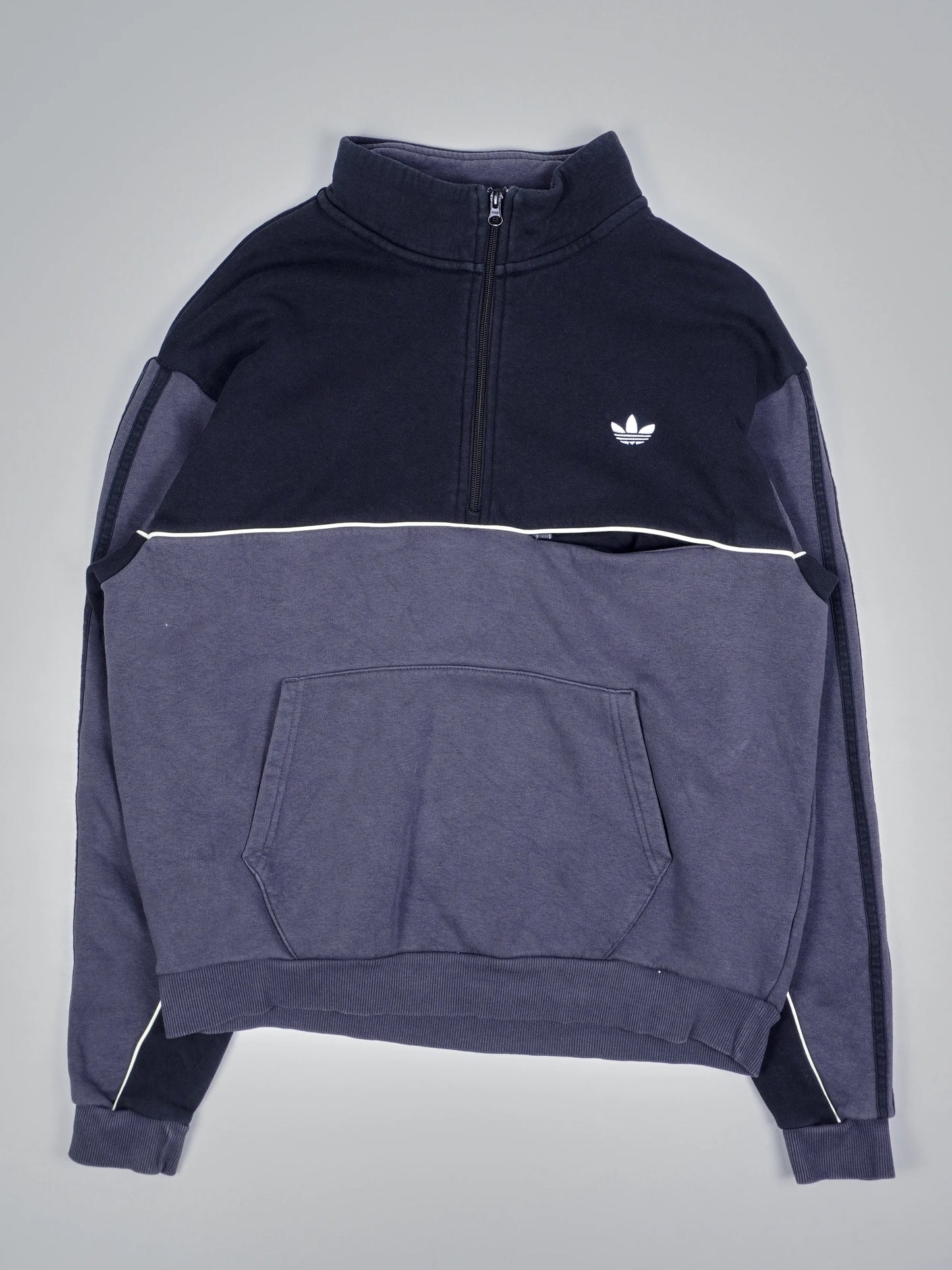 Adidas Sweater (M)