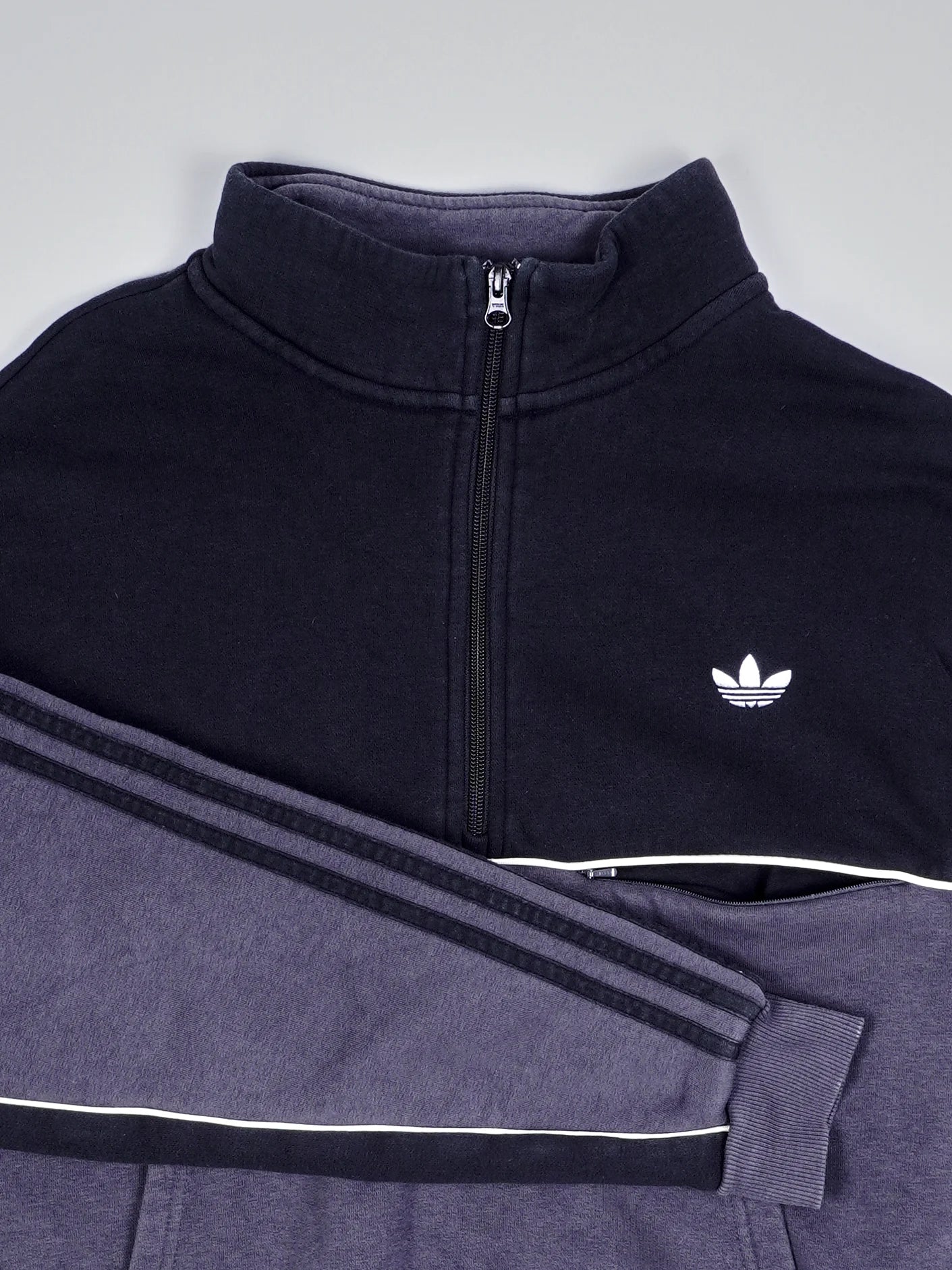 Adidas Sweater (M)