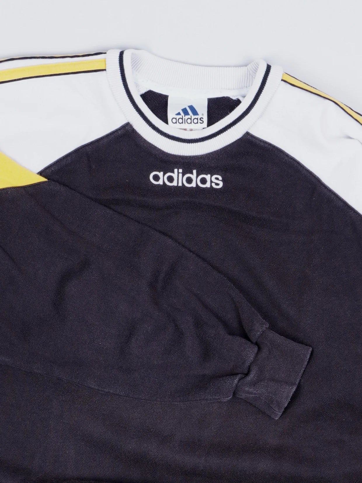 Adidas (L)
