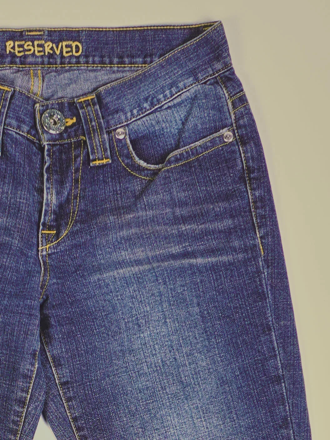 Vintage Reserved Y2K Jeans (W28)