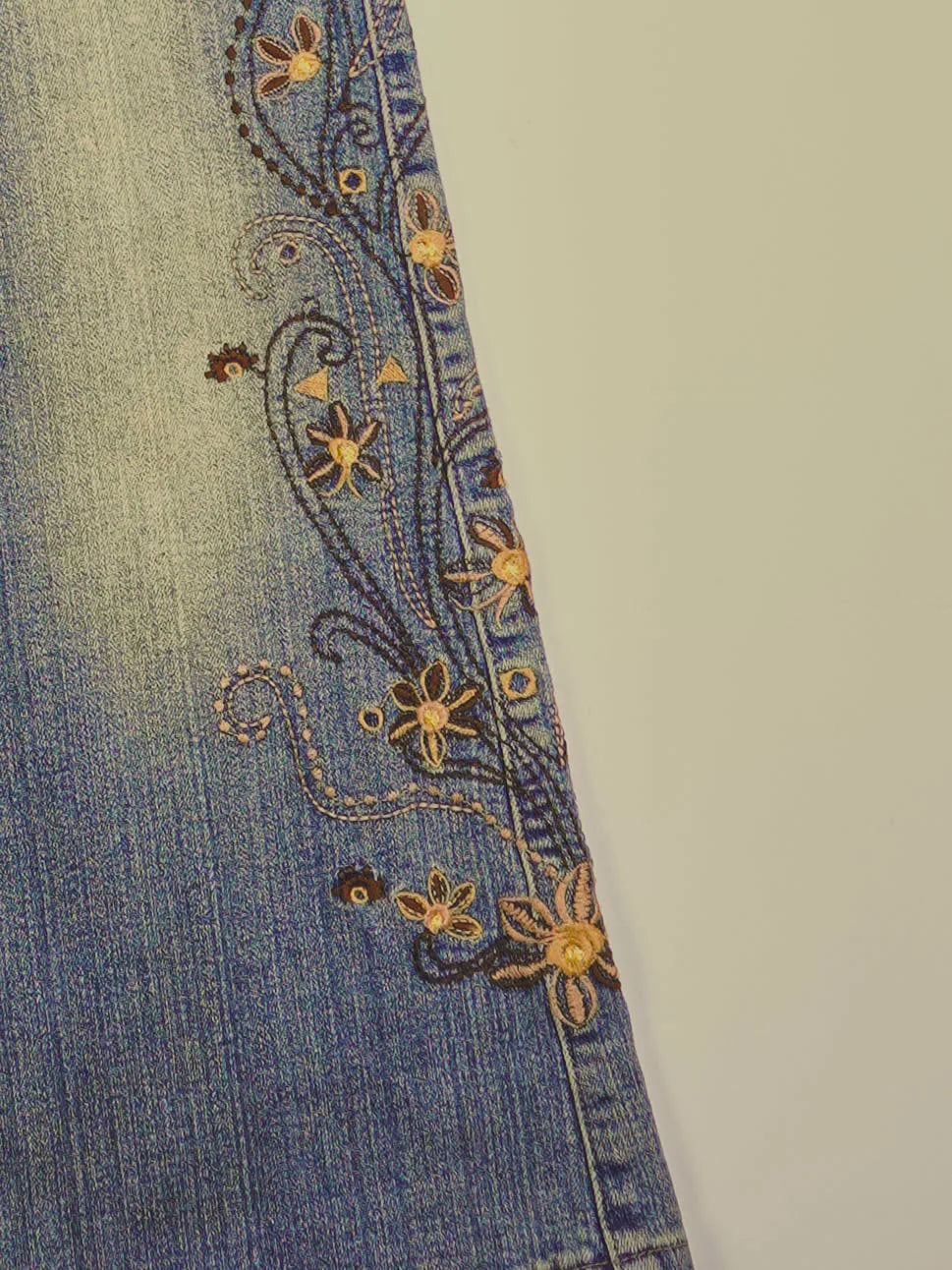 Vintage Y2K Jeans (W28)