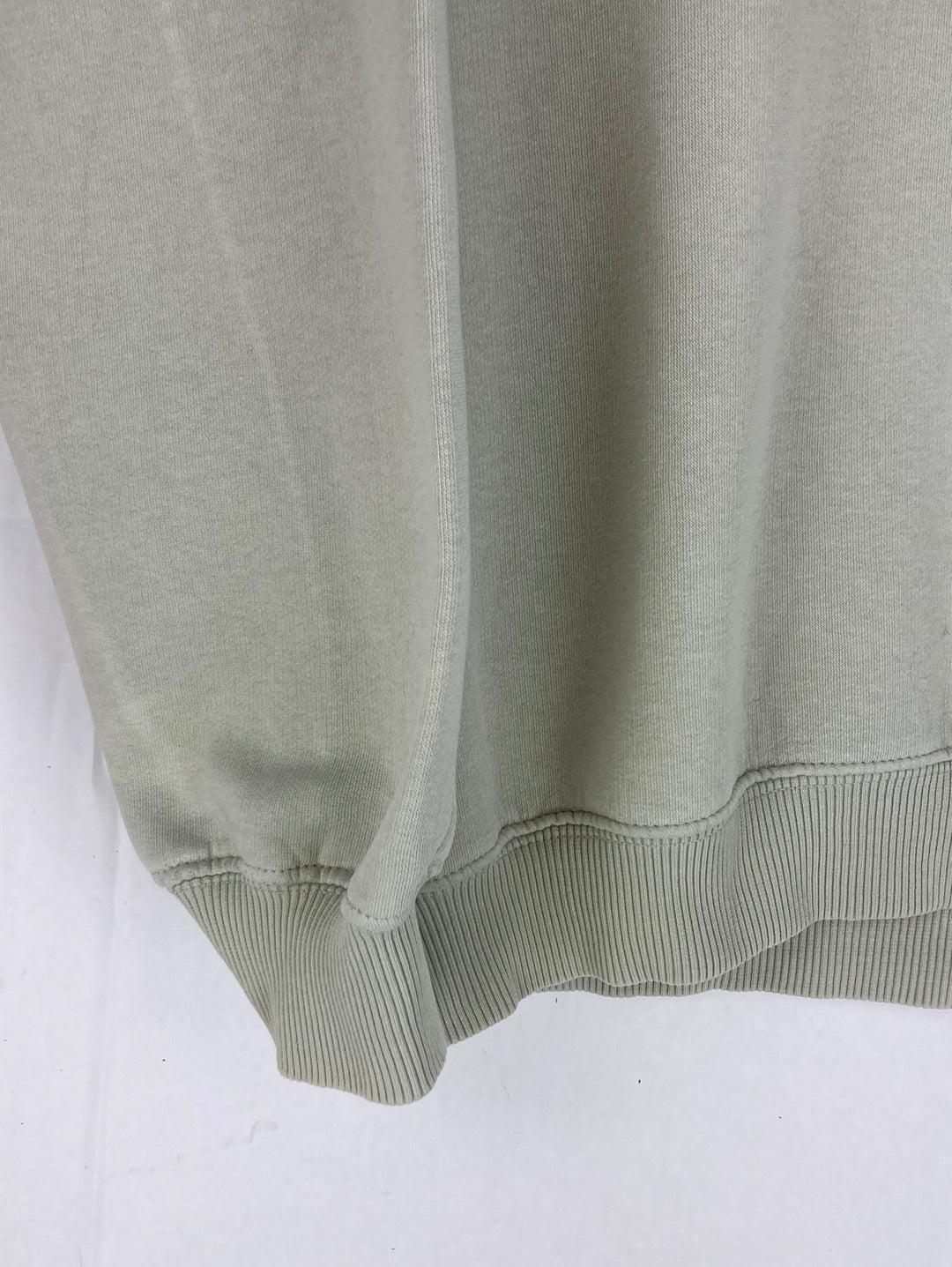 Adidas Sweater (M)