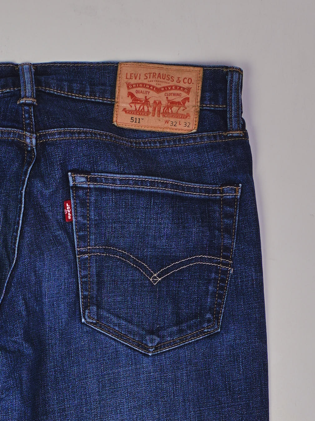 Levis 511 Slim Straight Jeans (W32)