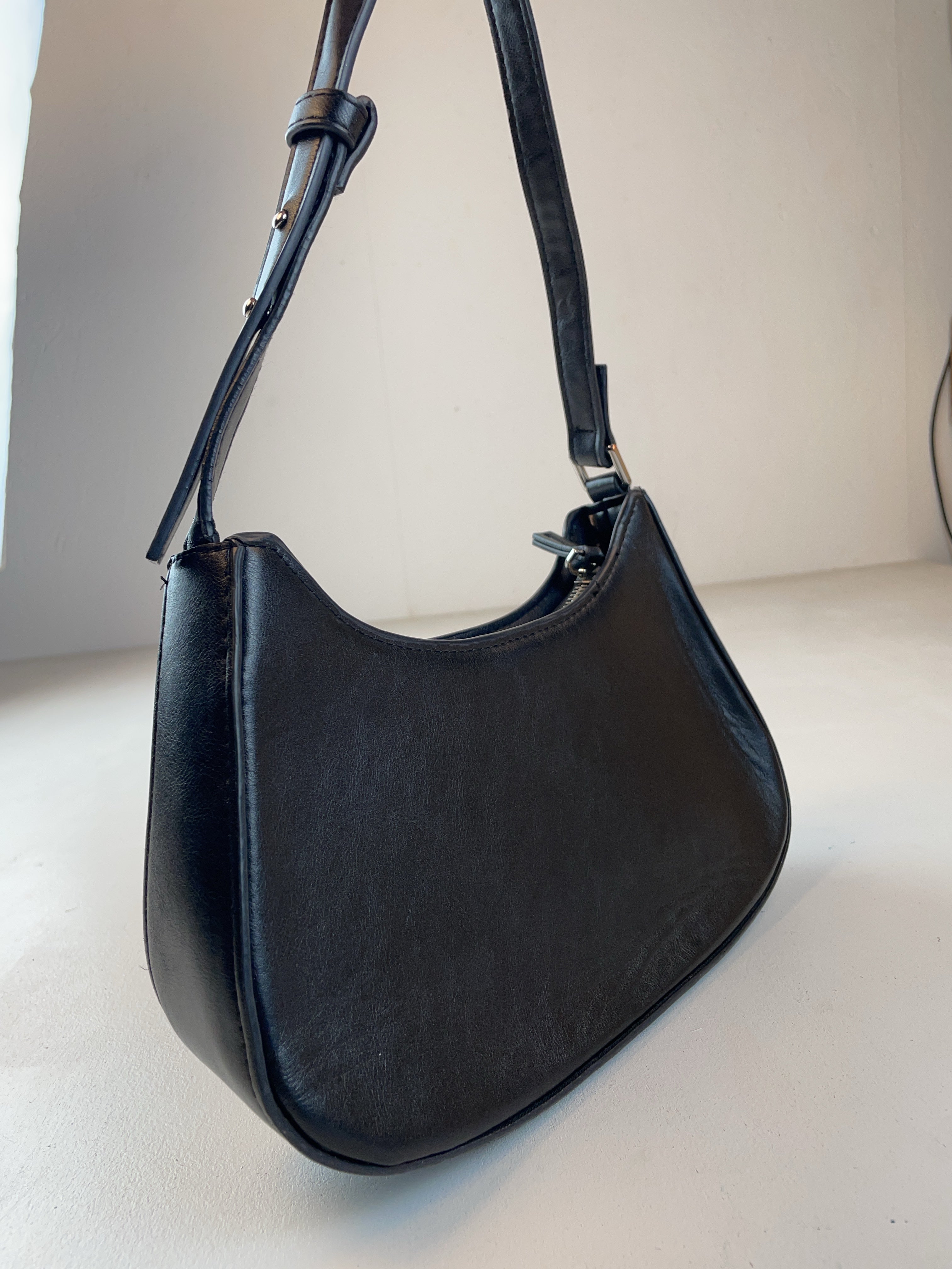 Clean Baguette Tasche Schwarz Y2k