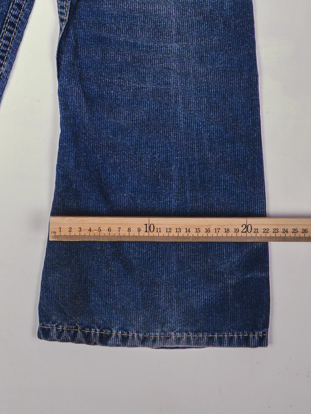 Levis 907 Straight Leg Jeans (W29)