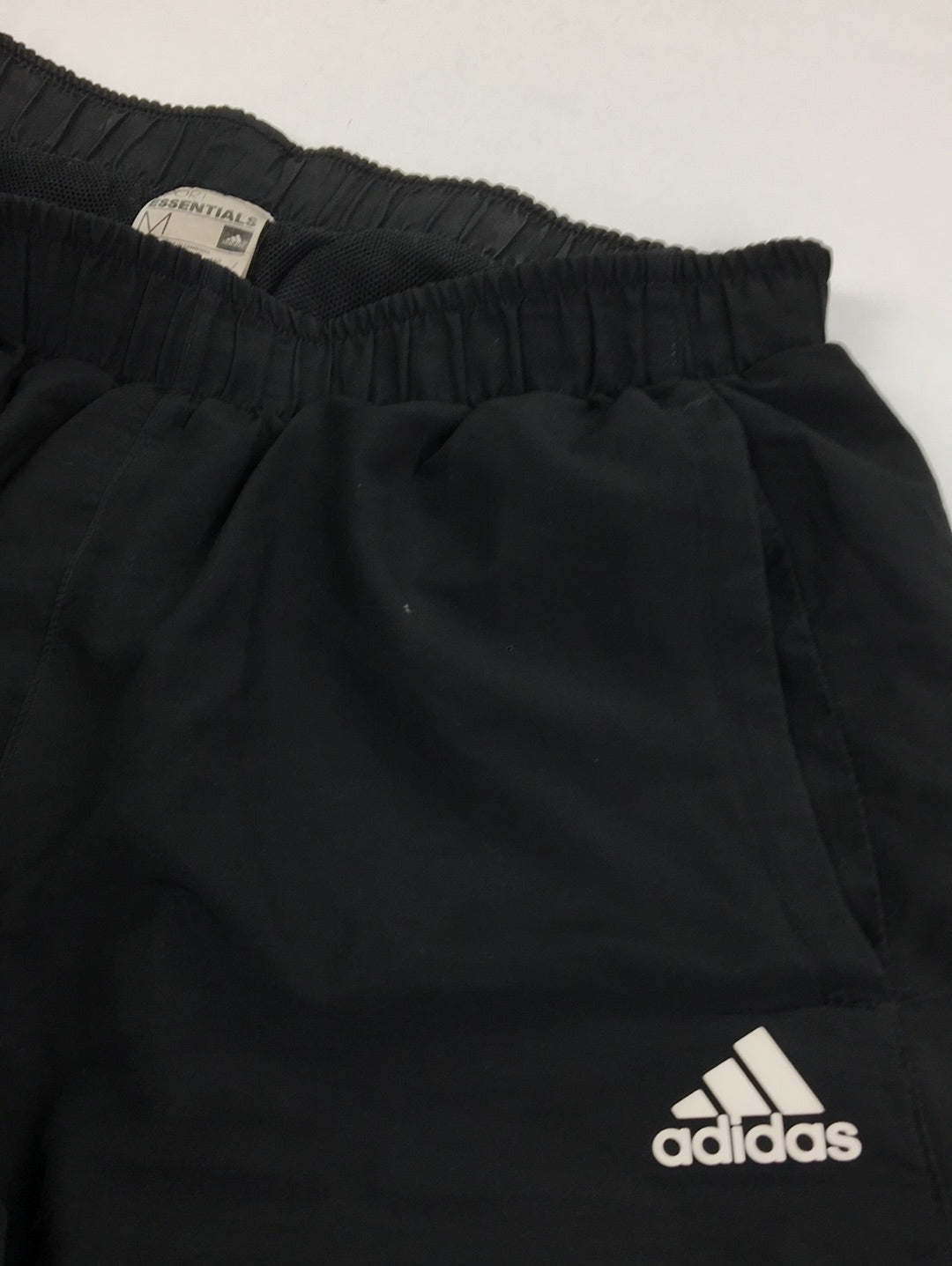 Adidas Shorts (M)