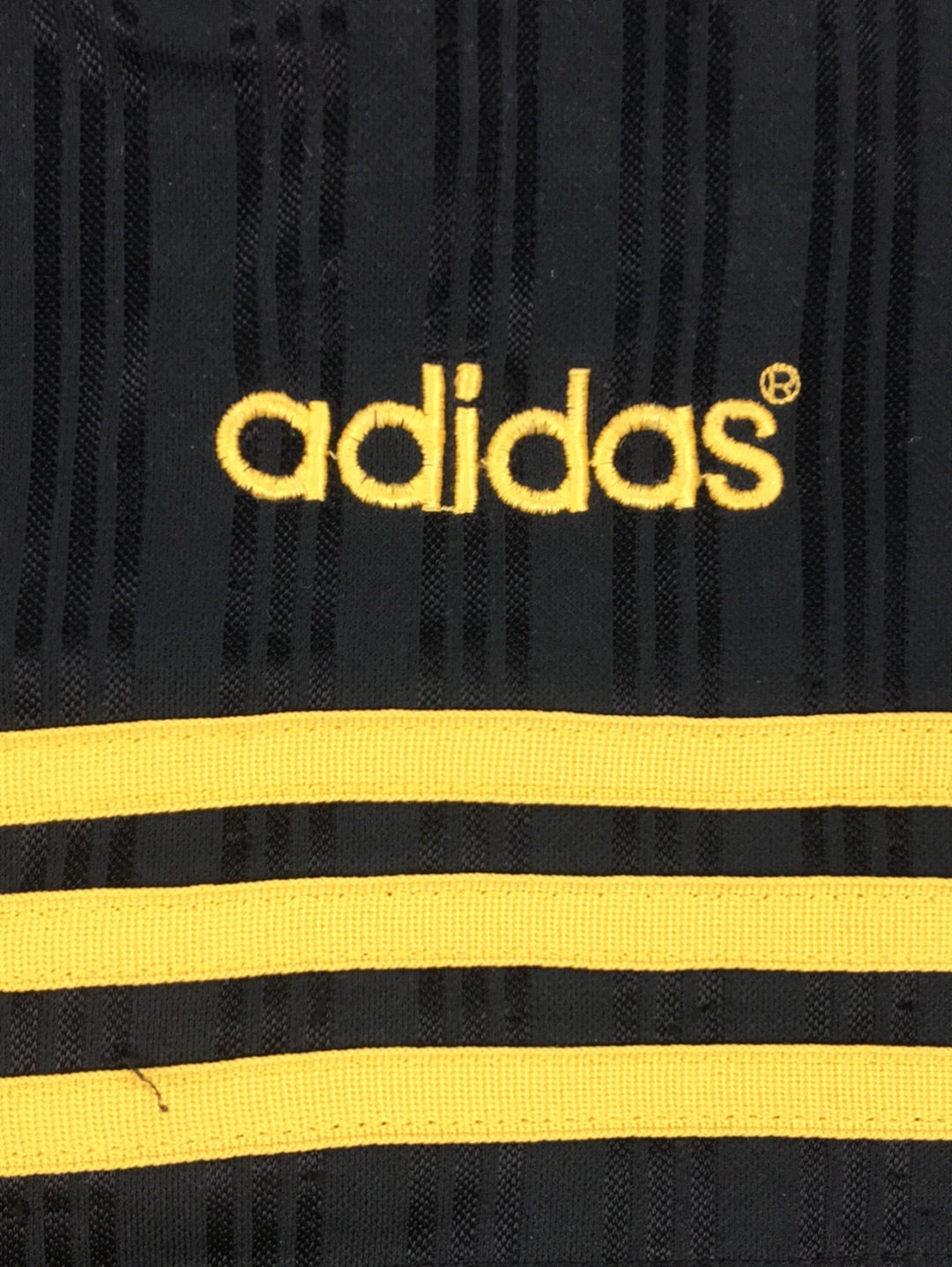 Adidas Shorts (S)