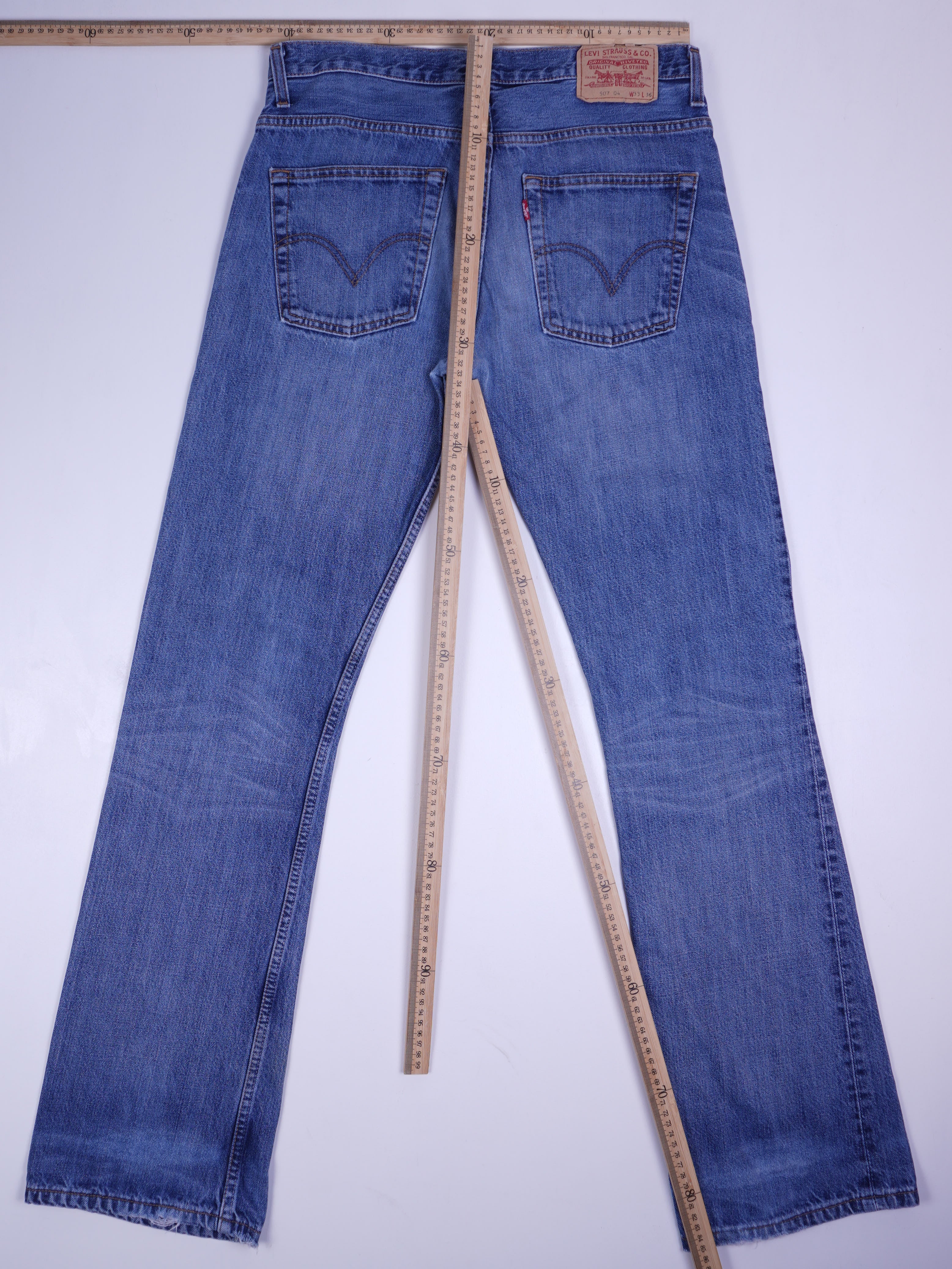 Levis Jeans (W33)