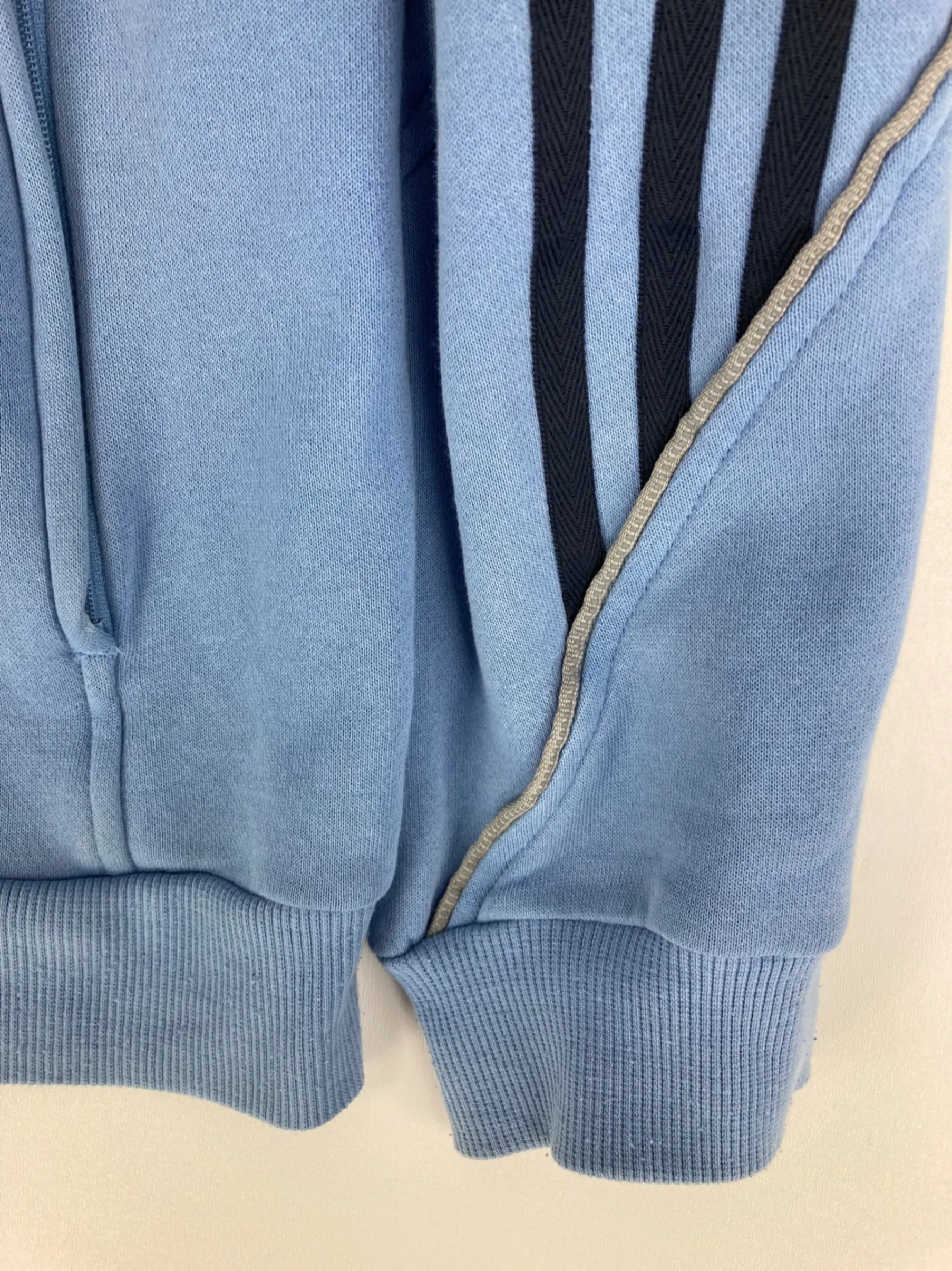 Adidas Zip Hoodie (L)