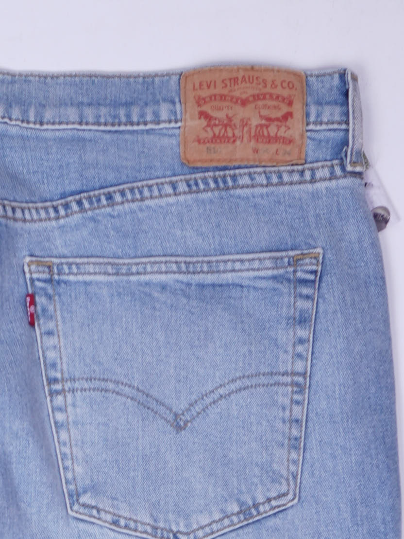 Levis Straight Leg Jeans (W38)