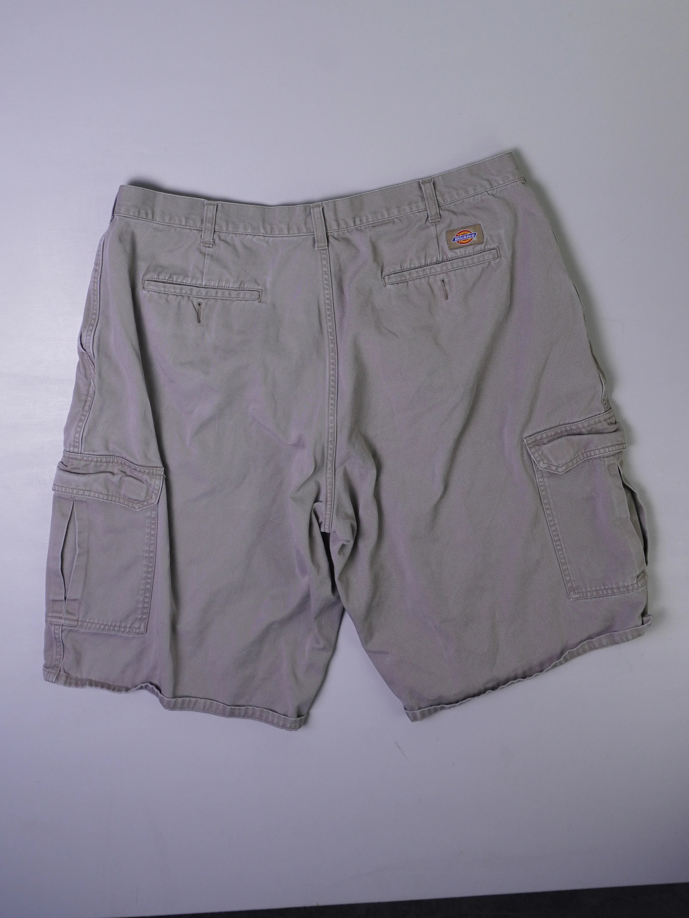 Dickies Cargo Shorts (XL)