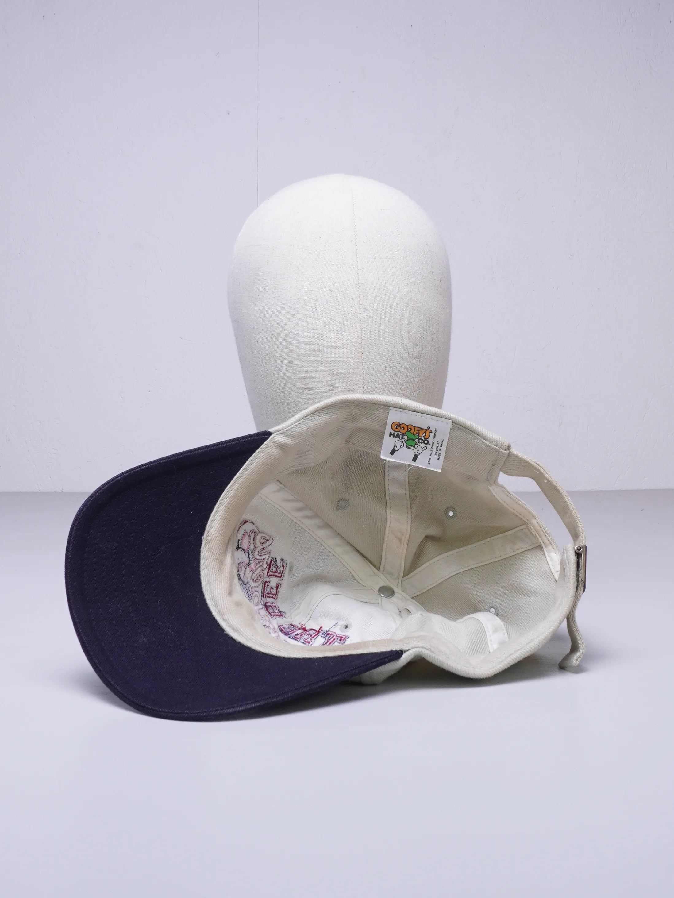 Diseny The Bee Stompers Cap