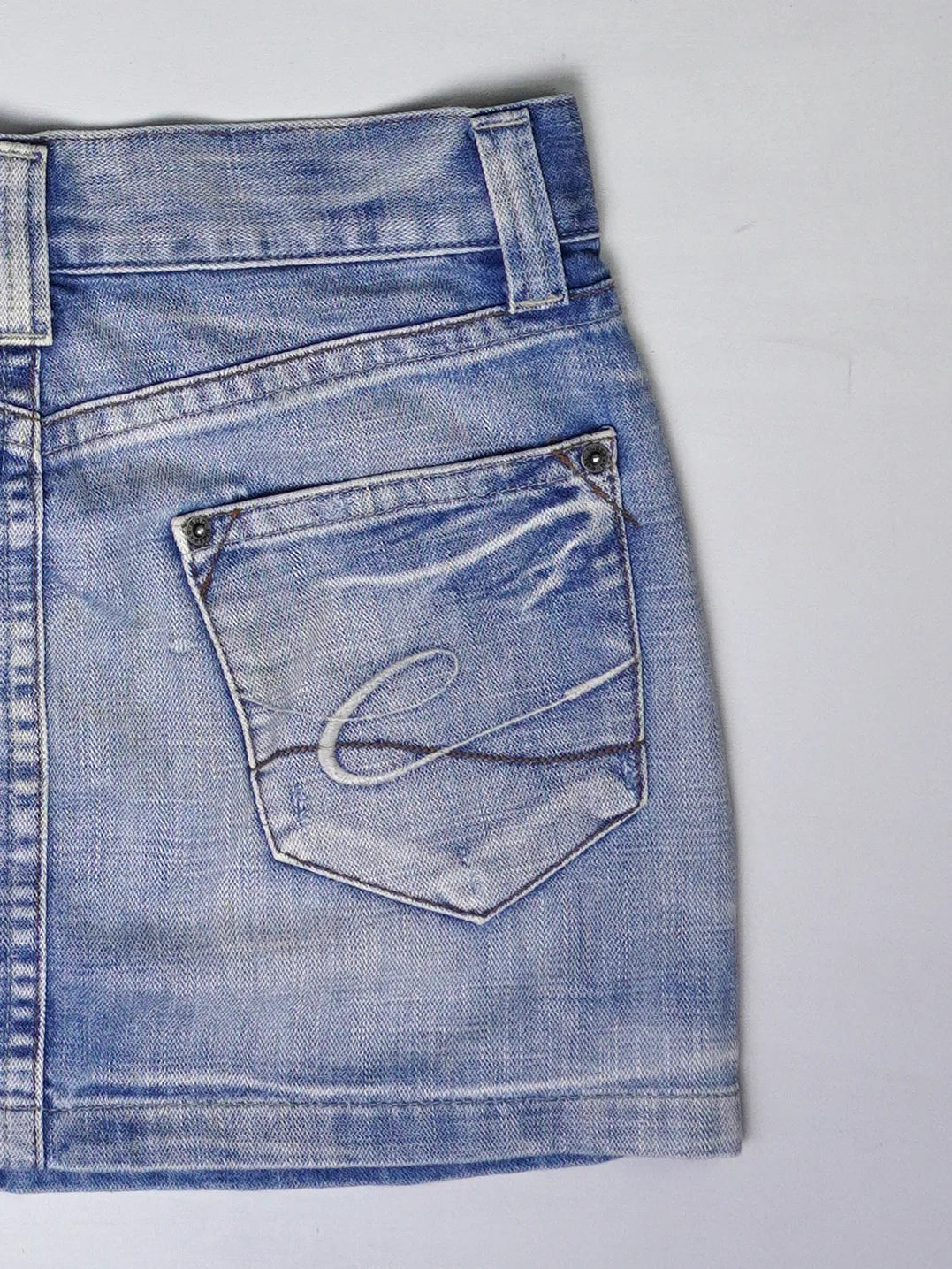 Y2K 38 Mini Rock (M)