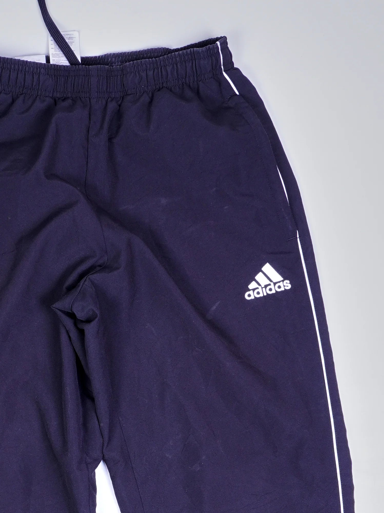 Adidas (M)