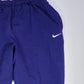 Nike (L)