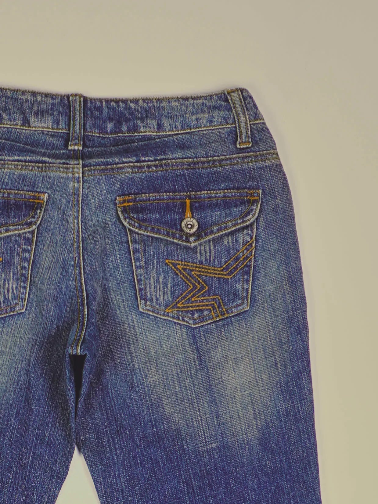 Vintage Vanilla Star Y2K Jeans (W28)