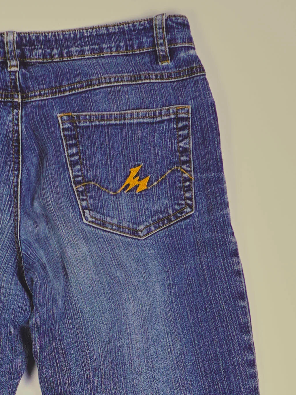 Vintage Y2K Jeans (W28)