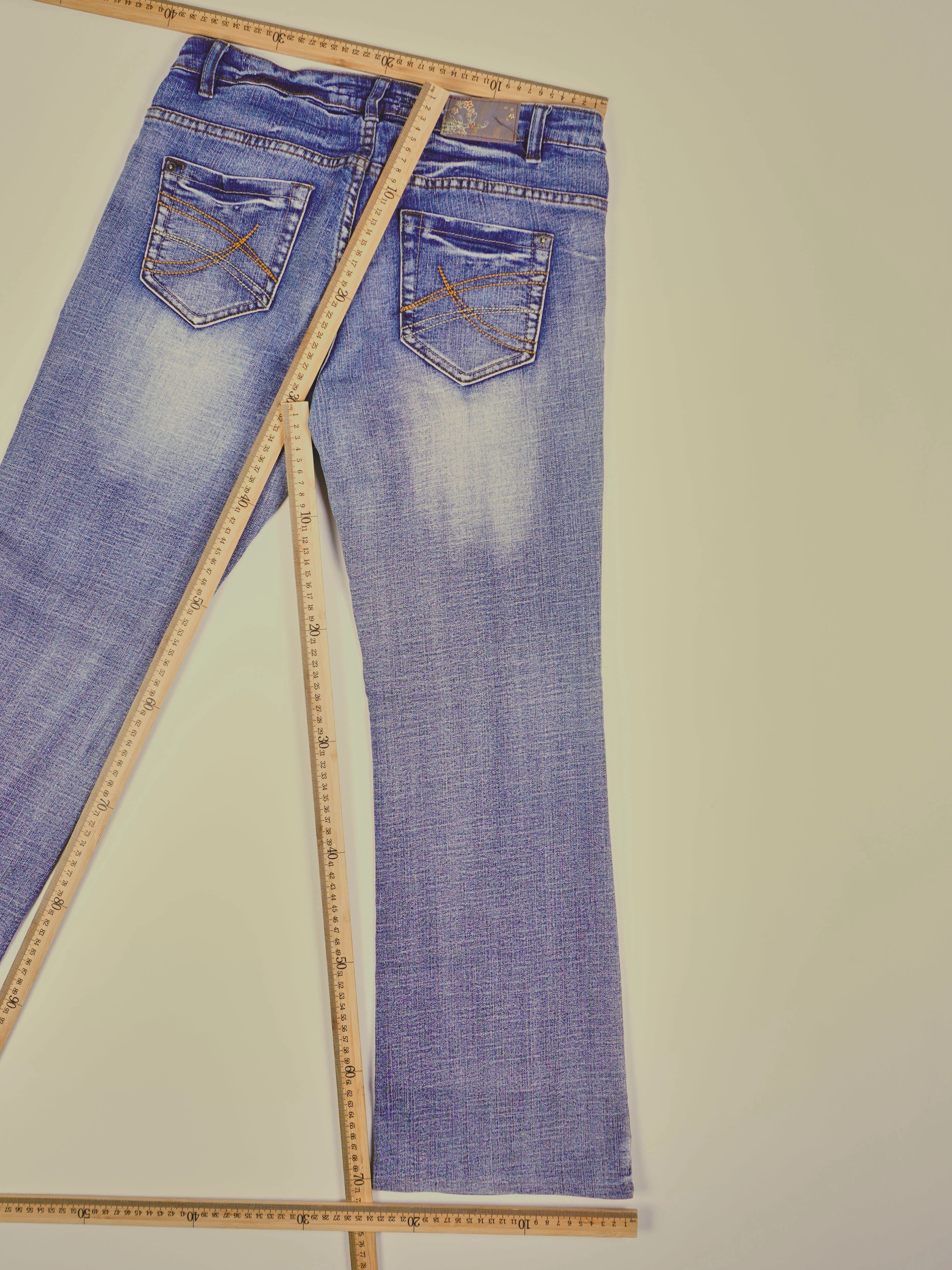 Vintage Low Waist Y2K Jeans (W34)