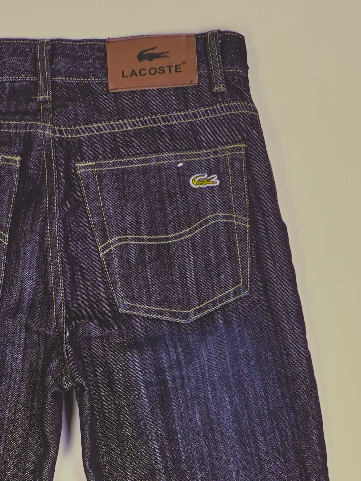 Lacoste Vintage Jeans (W28)