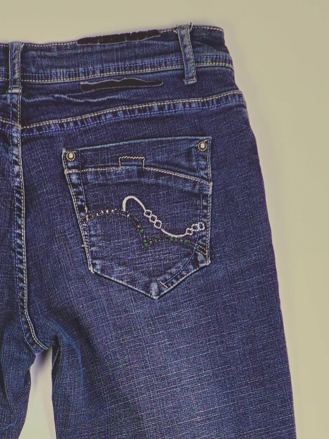 Vintage Nep Star Y2K Jeans (W28)