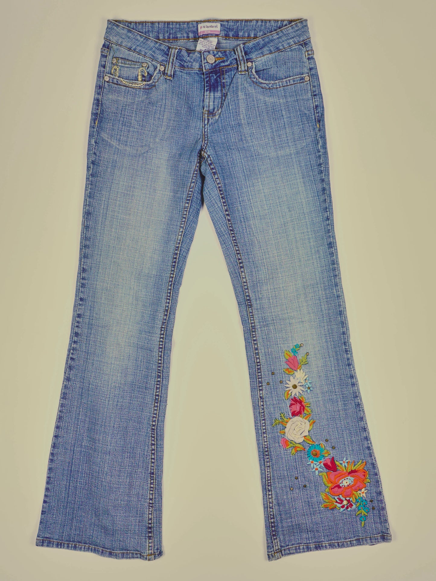 Vintage Y2K Jeans (W28)