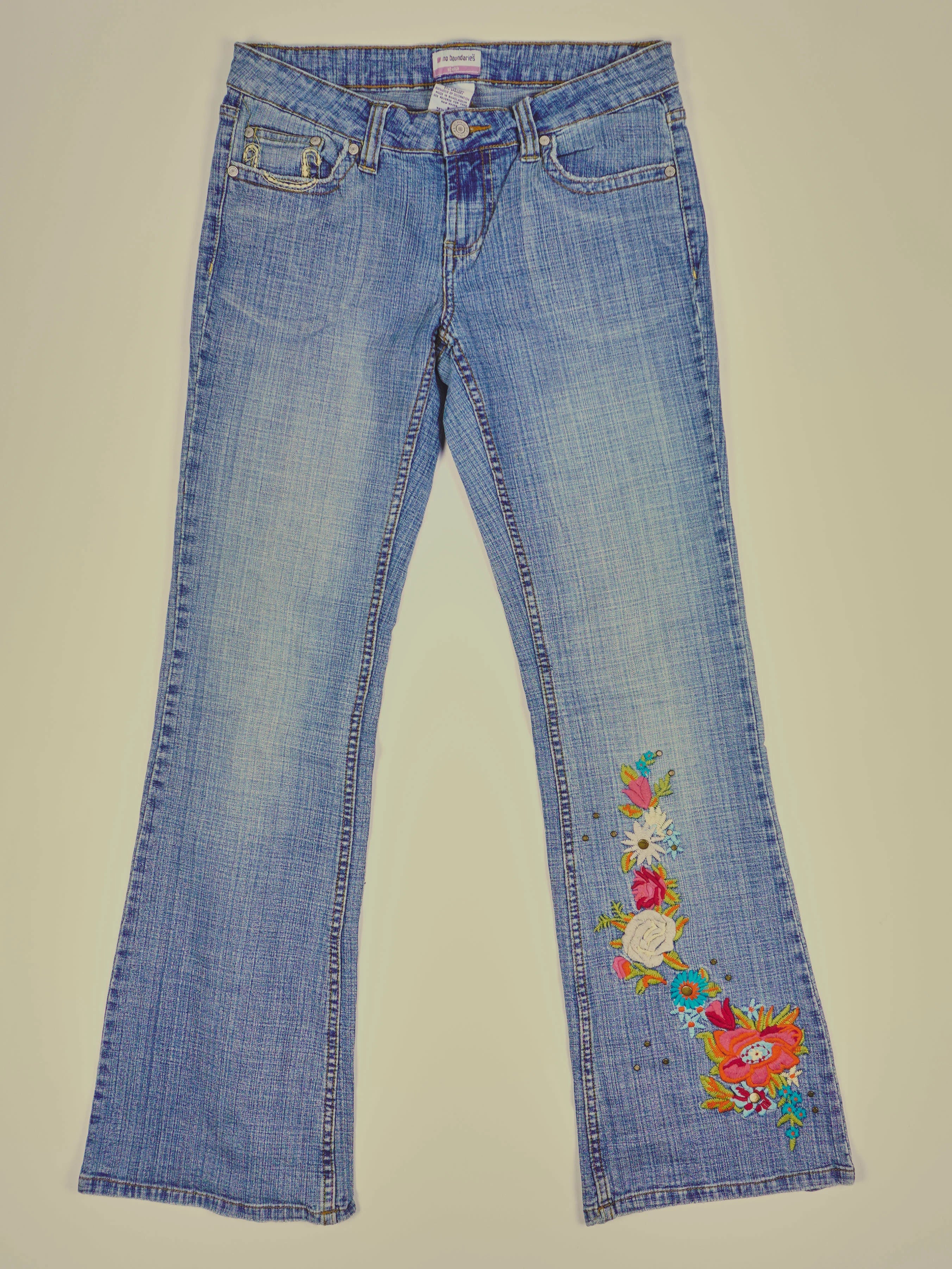 Vintage Y2K Jeans (W28)