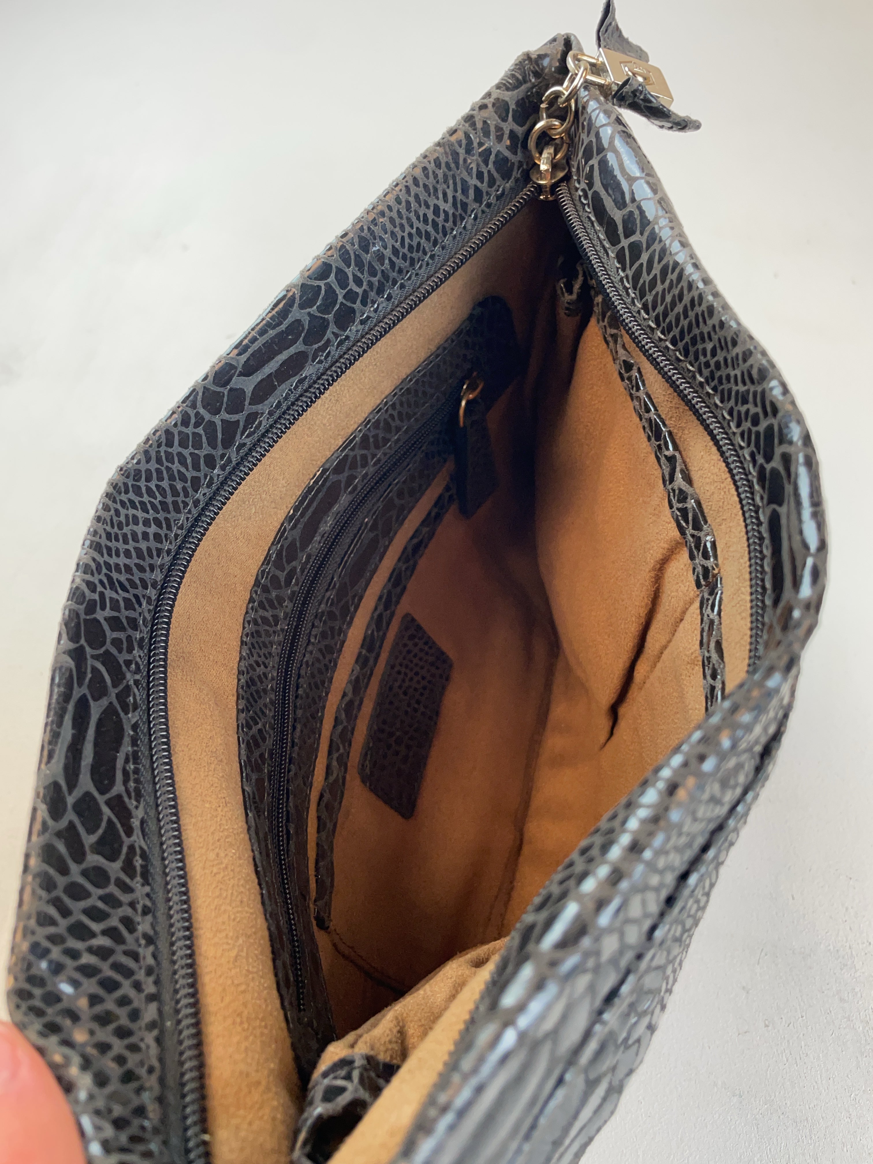 Reptiloptik Clutch Tasche Schwarz Y2k