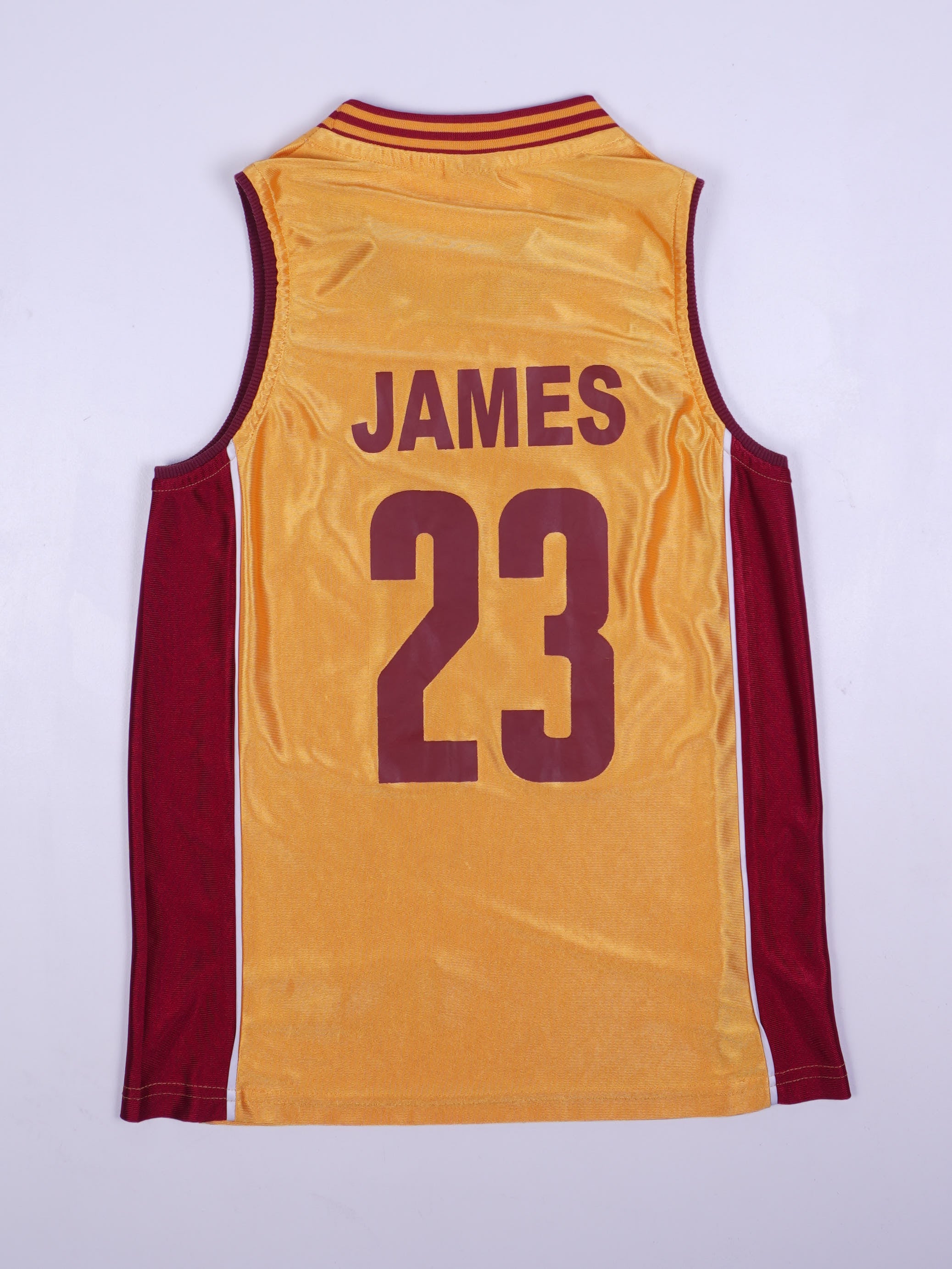 Vintage Cleveland "James" NBA Trikot (XS)