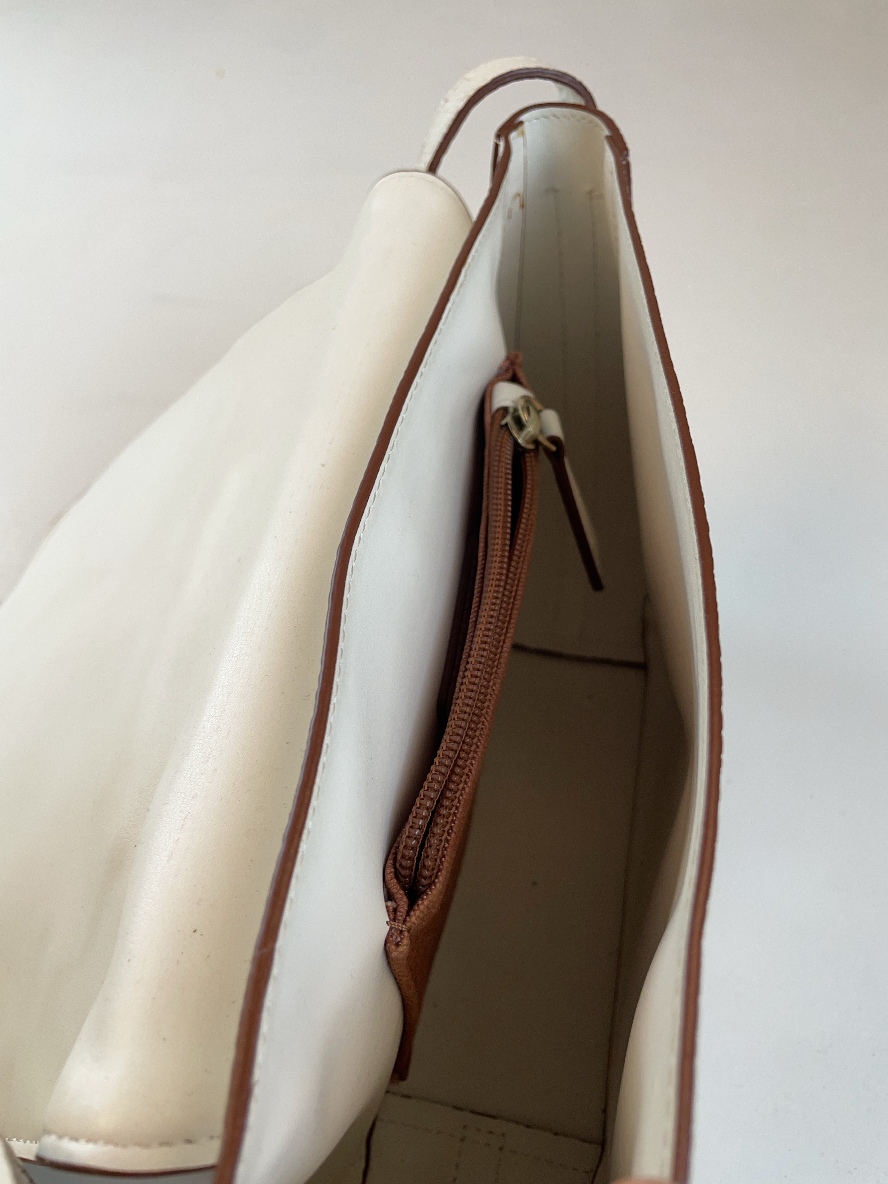 Tosca Blu Crossbody Tasche Weiß Y2k