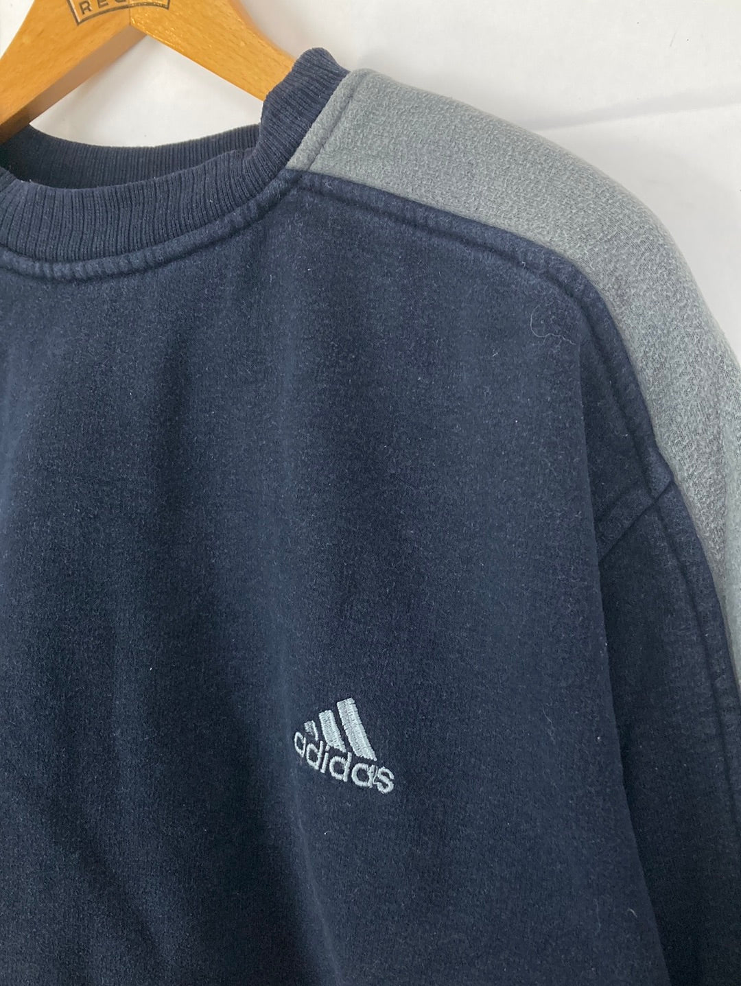 Adidas Sweater (L)