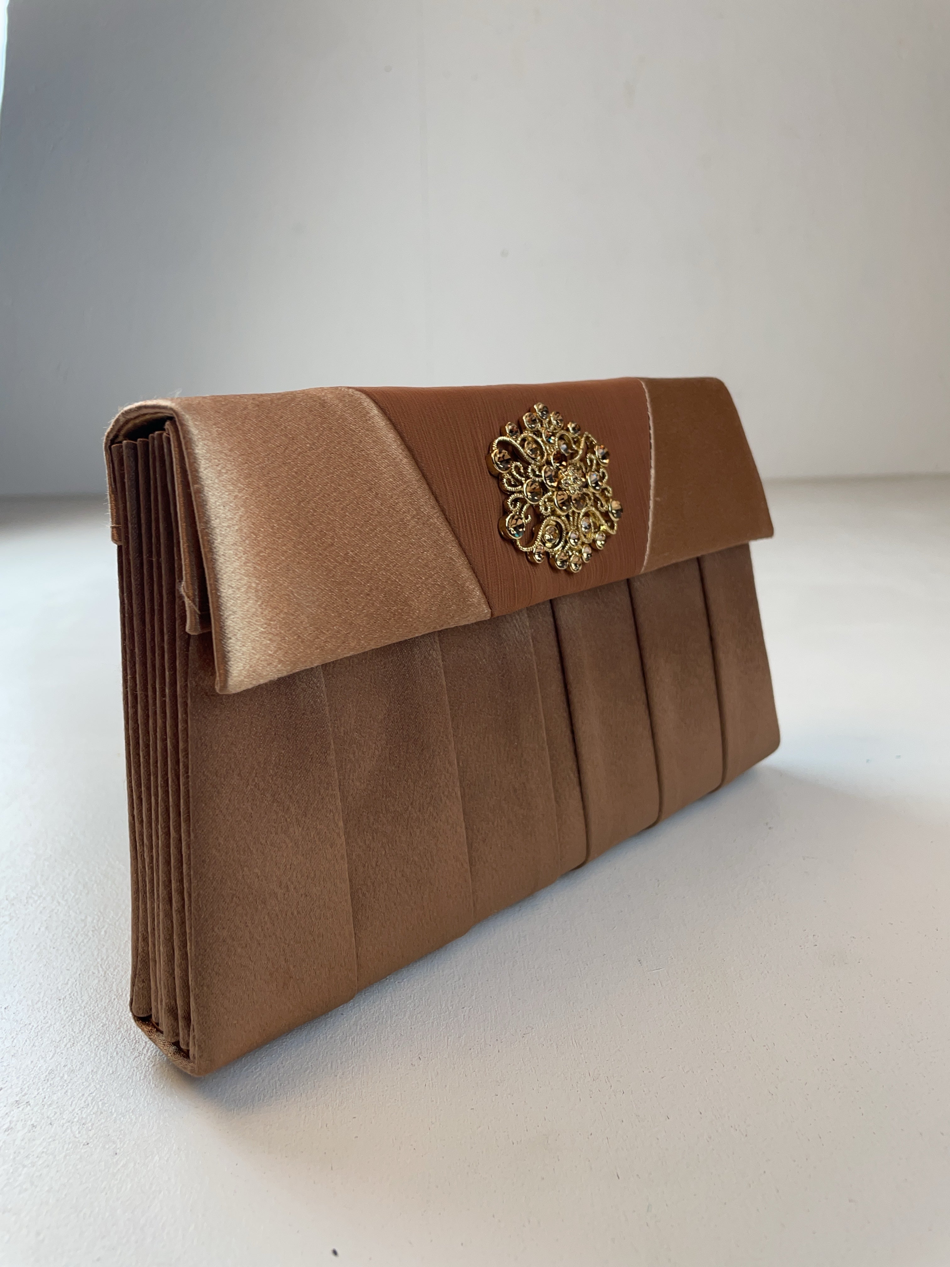 Satin Clutch Tasche Bronze Y2k