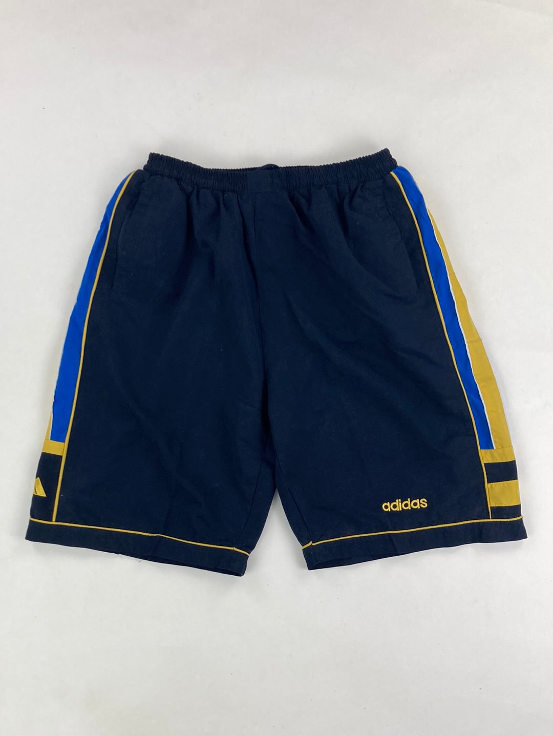 Adidas Shorts (L)