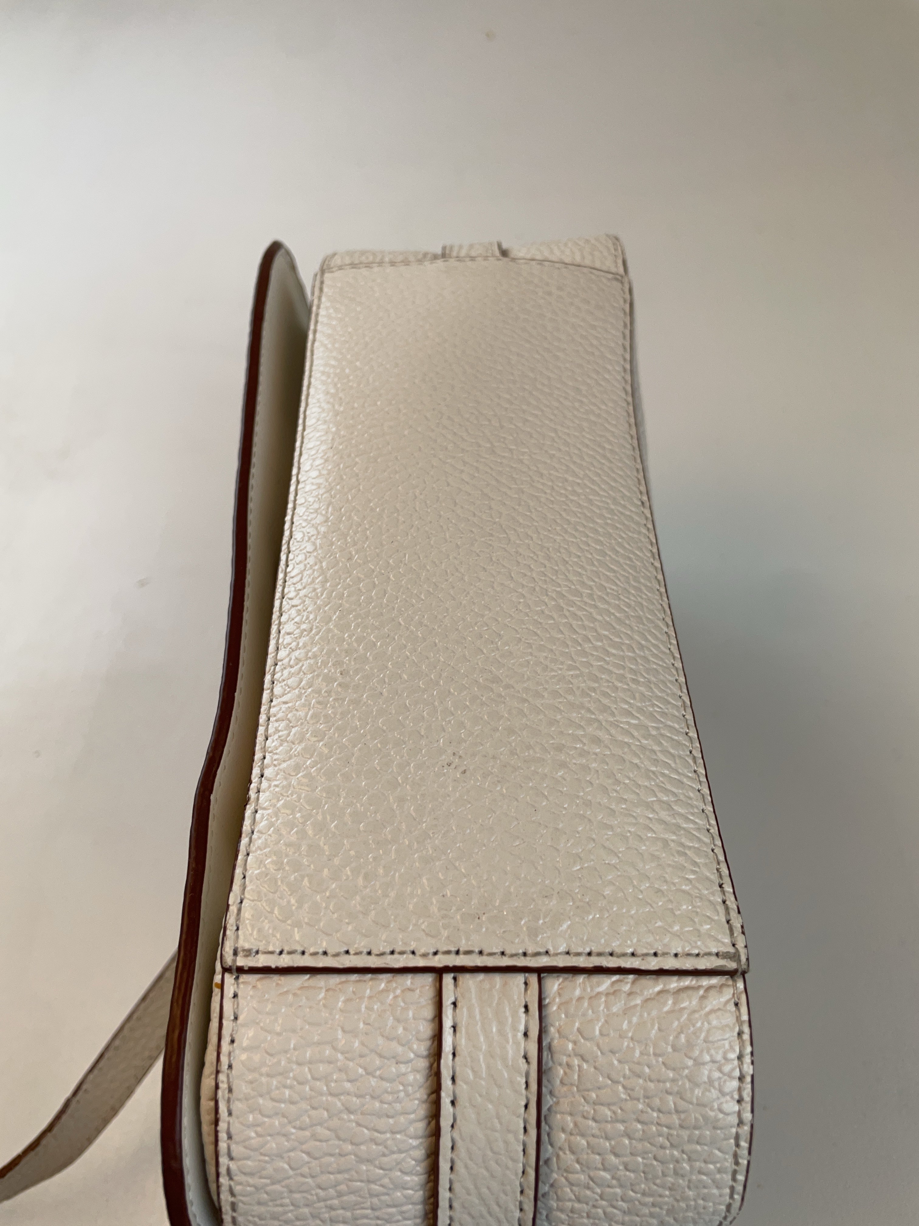 Tosca Blu Crossbody Tasche Weiß Y2k