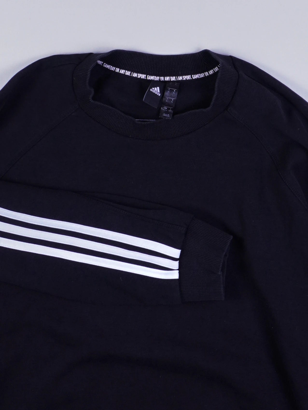 Adidas Sweater (L)