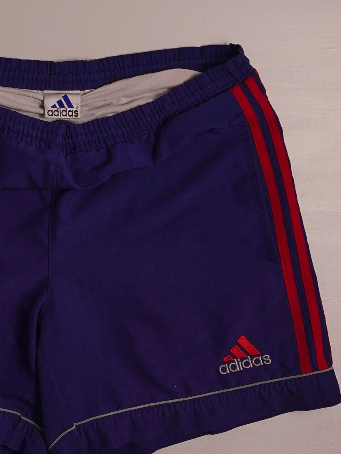 Adidas Shorts (L)