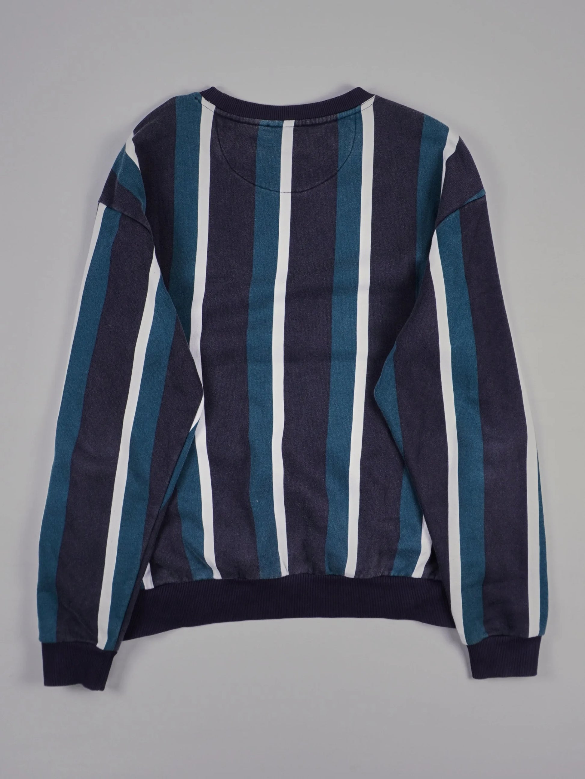 Review Sweater (L)