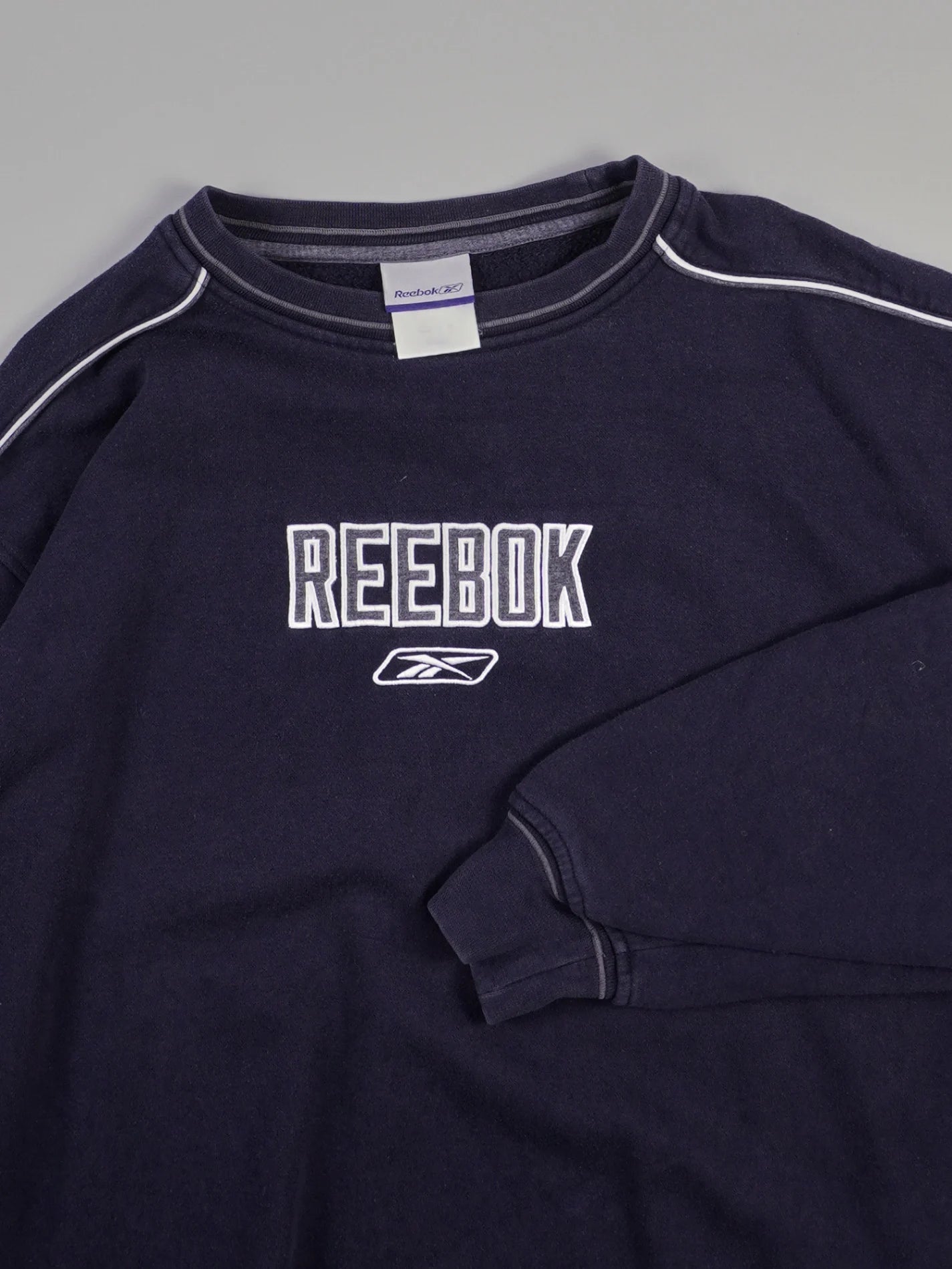Reebok Sweater (XL)