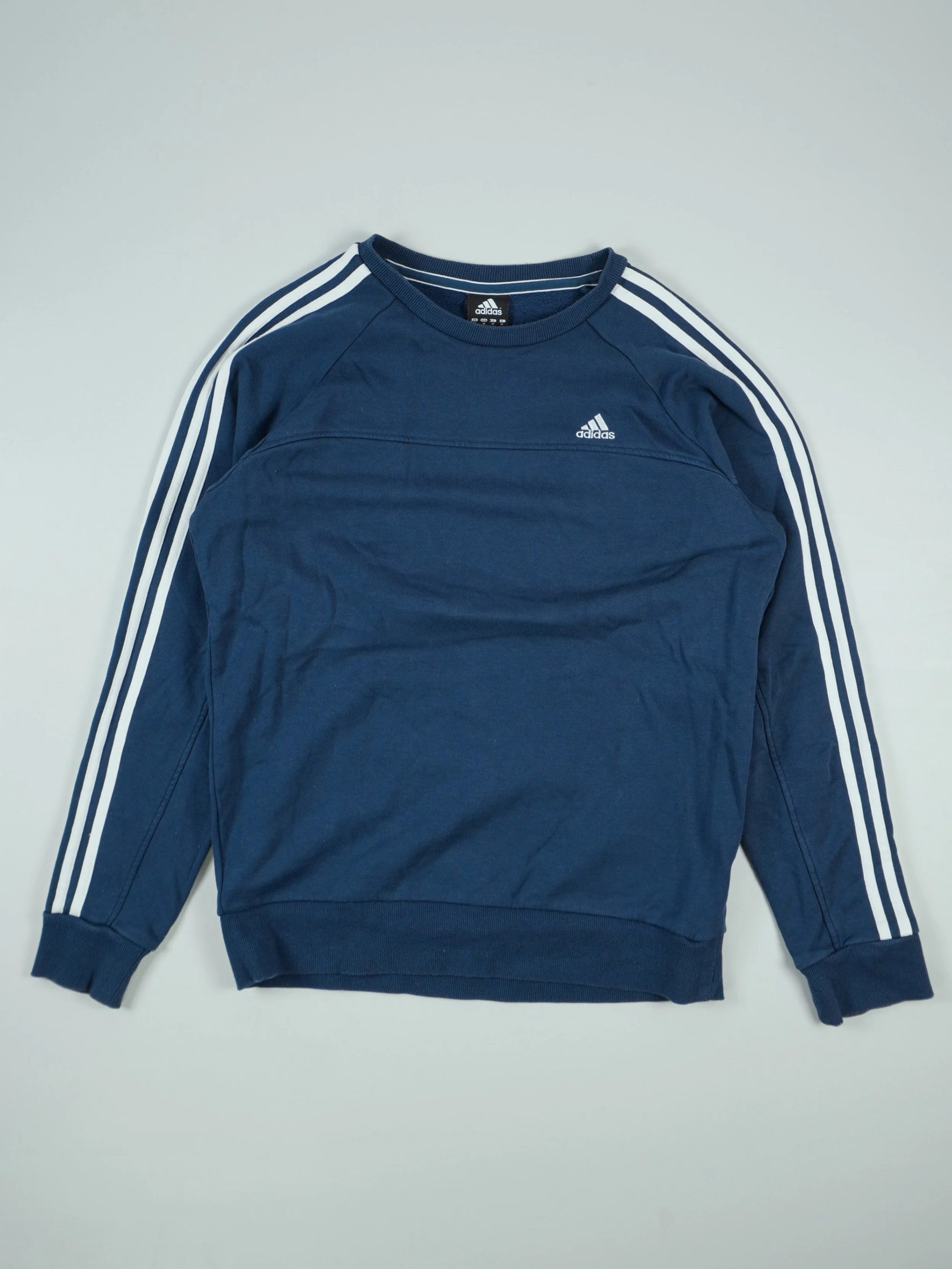 Adidas Sweater (L) – lastdecades