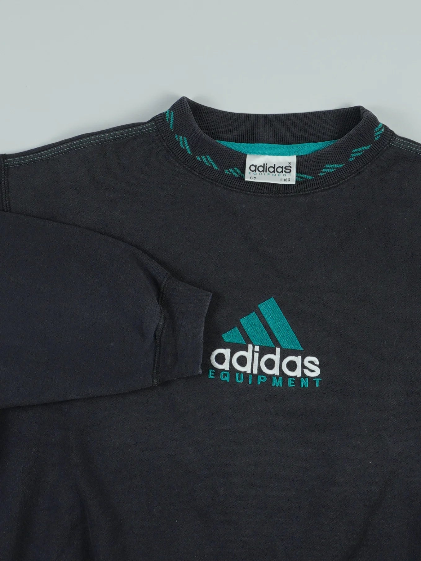 Adidas Sweater (S)