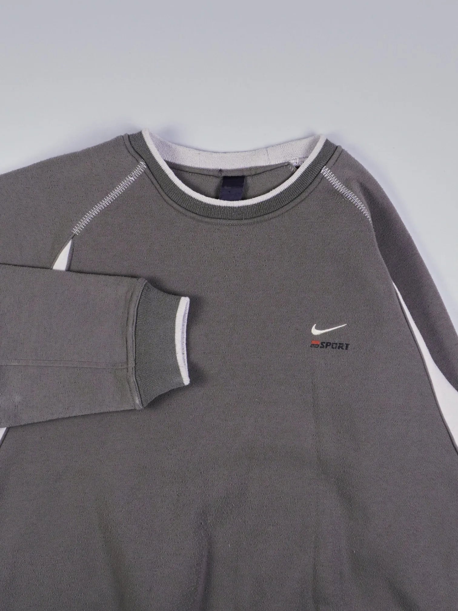 Nike Sweater (L)