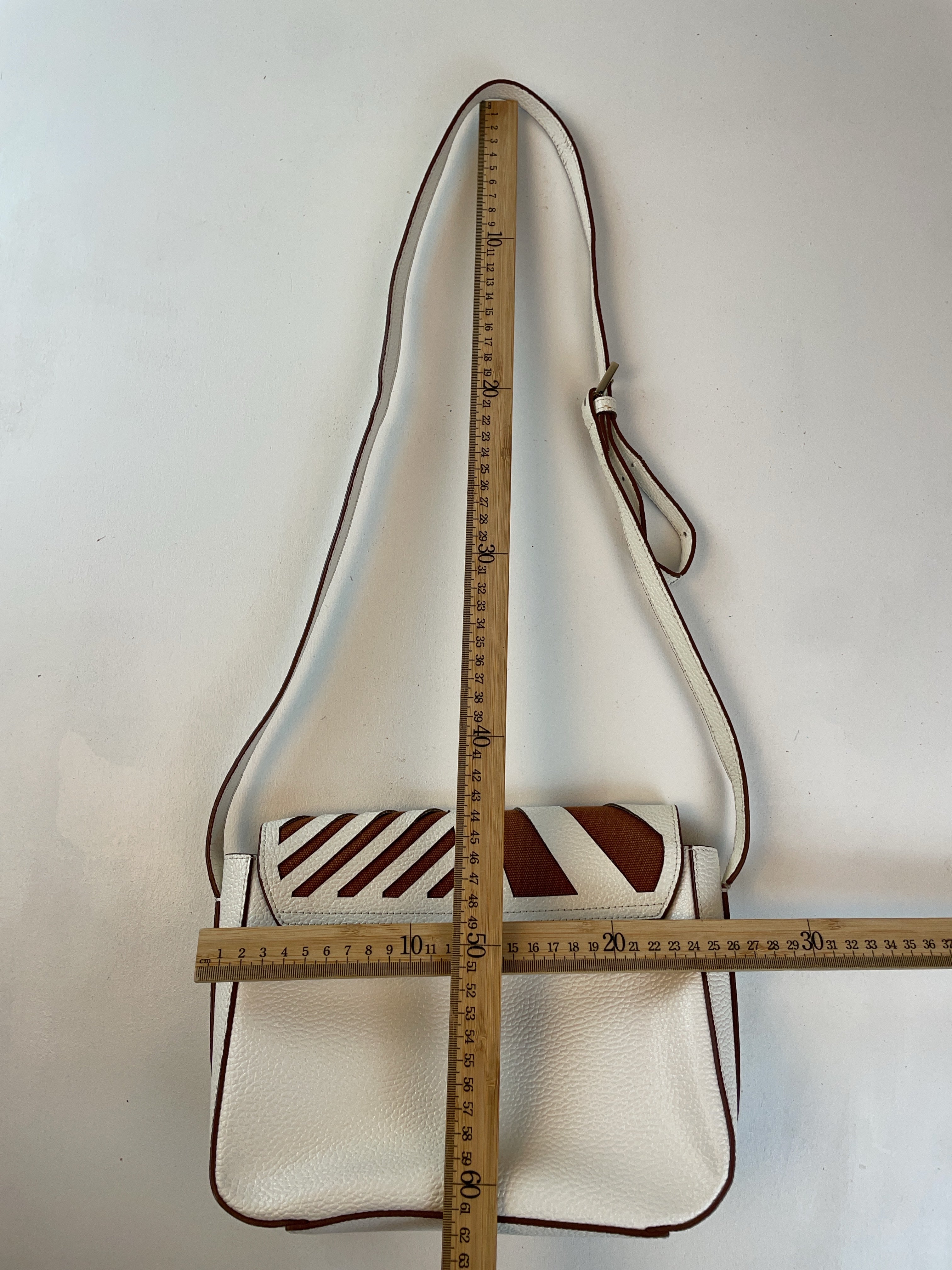 Tosca Blu Crossbody Tasche Weiß Y2k
