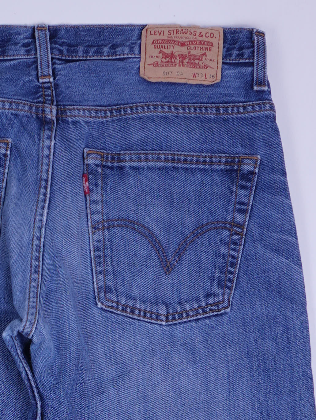 Levis Jeans (W33)