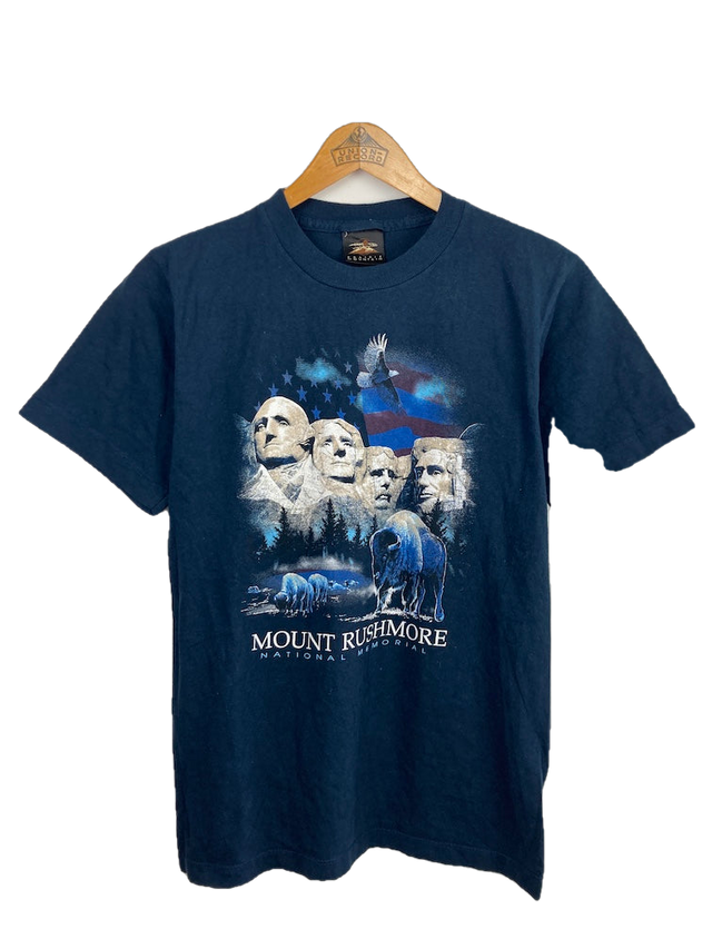 "Mount Rushmore" T-Shirt (S)