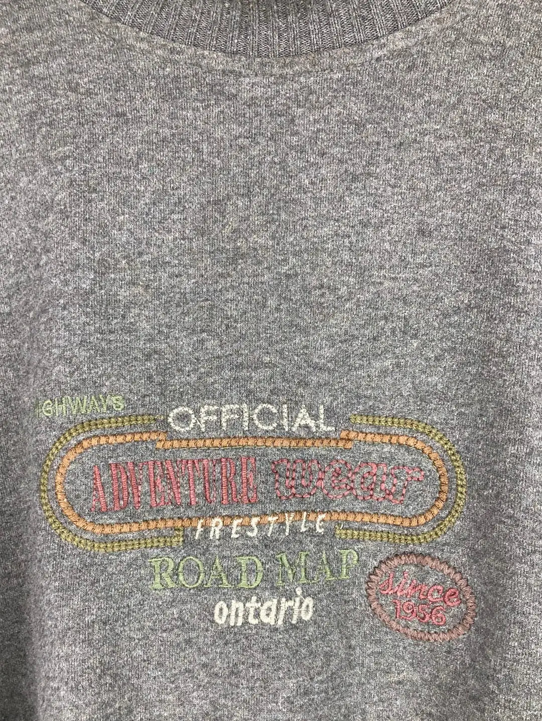 "Ontario" Sweater (M)