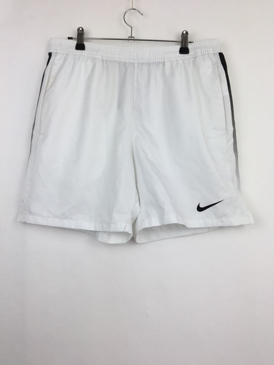 Nike Shorts (L)